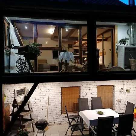 Blumenwerkstatt Mit Sauna Und Jacuzzi Apartman