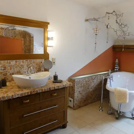 아파트 Blumenwerkstatt Mit Sauna Und Jacuzzi